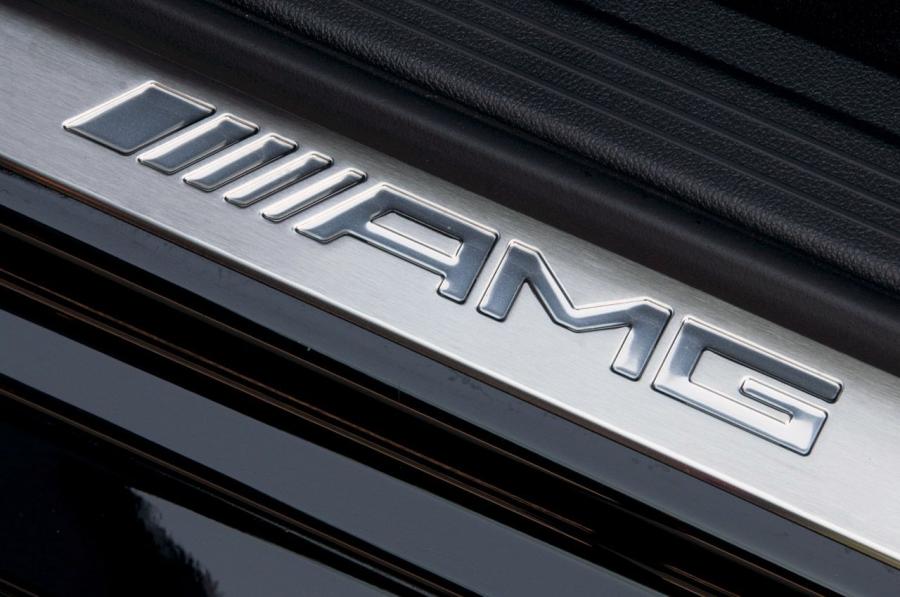  Mercedes-Benz CLS63 AMG 2012 года  (фото 10 из 62)